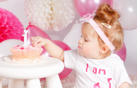what to get a one year girl for her birthday