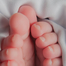 cutting newborn baby nails